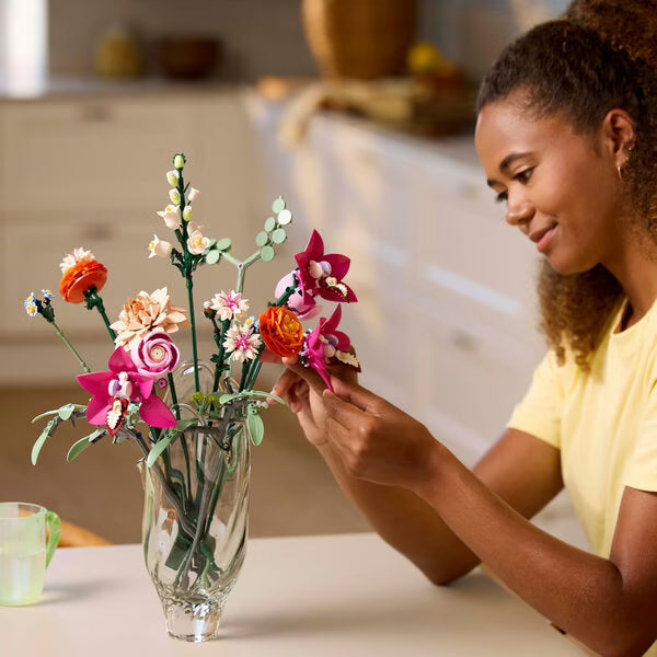 LEGO Botanicals Pretty Pink Flower Bouquet 10342 – 749 Pieces
