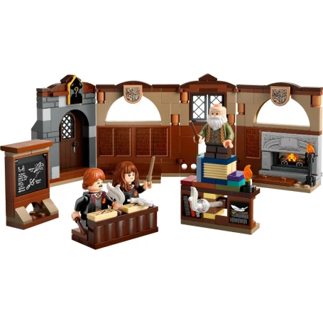 LEGO Hogwarts Castle: Charms Class
