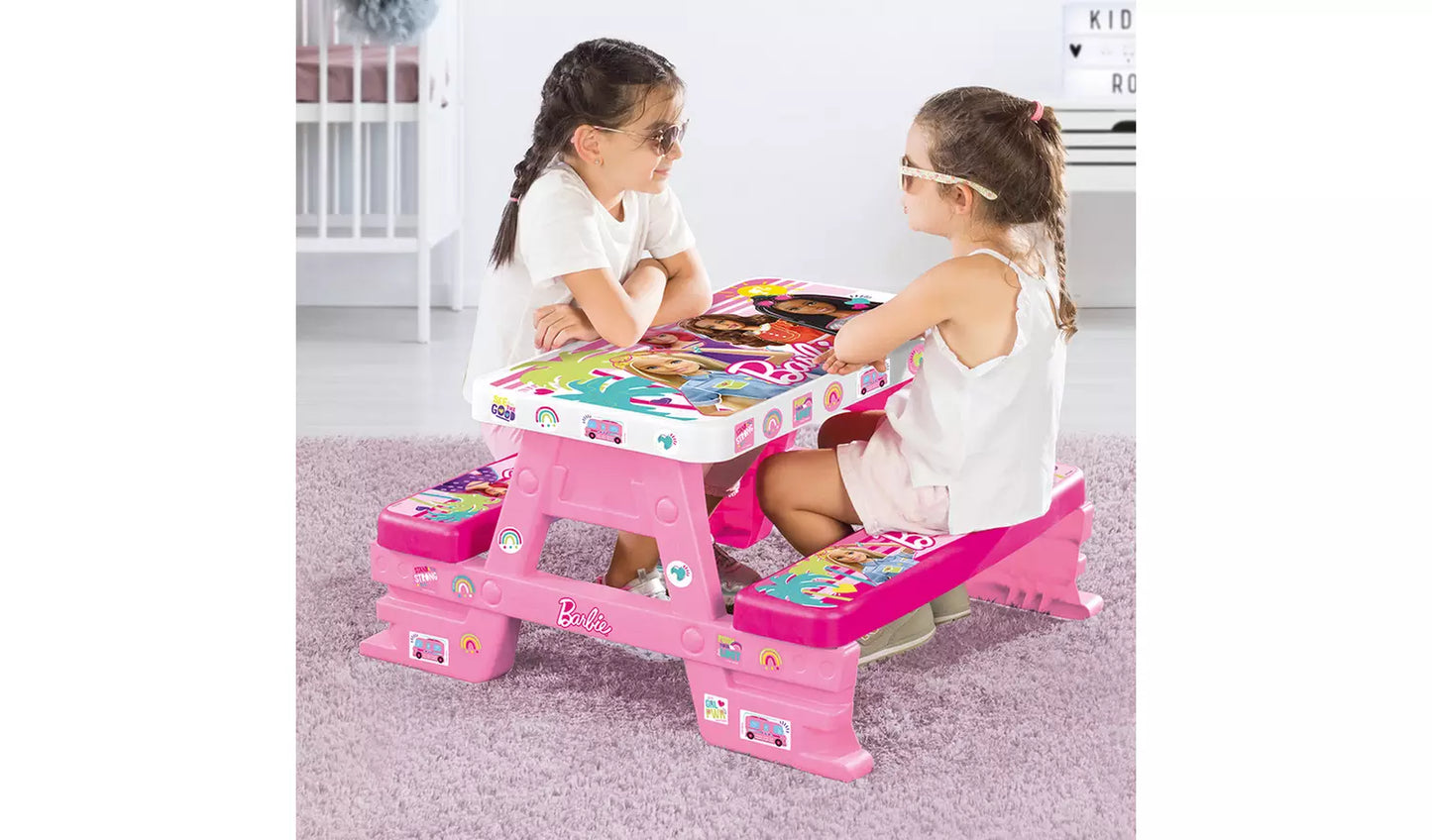 Dolu Barbie Picnic Table