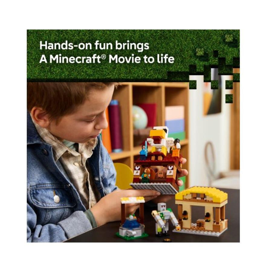 LEGO Minecraft The Ghast Balloon Village Attack 21273 – Minecraft Movie Set, 555 Pieces