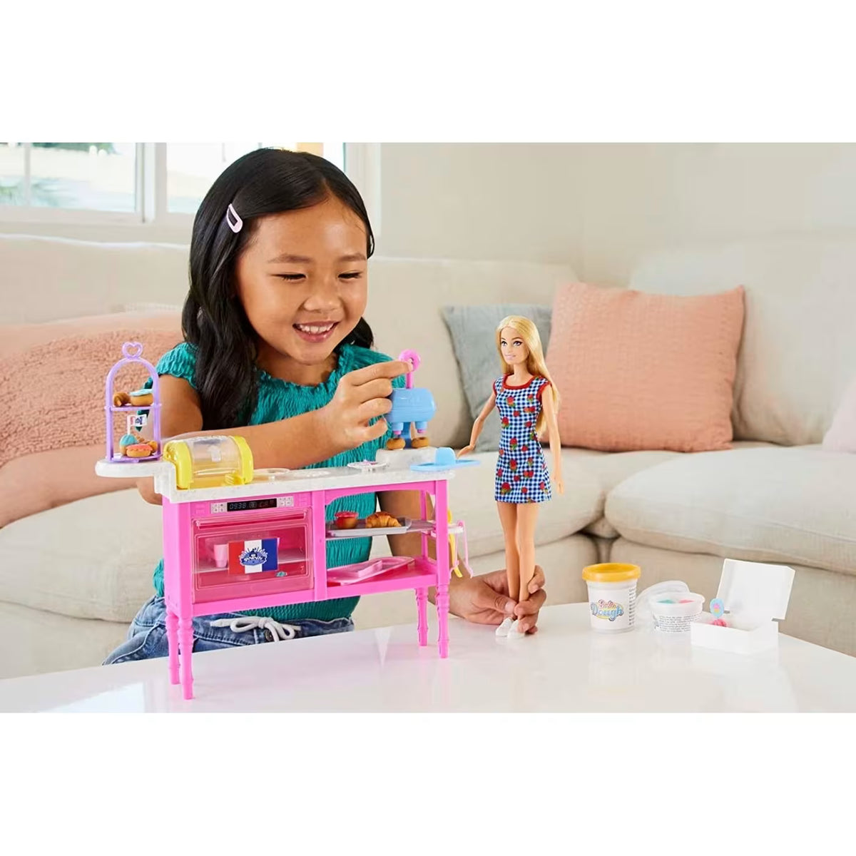 Barbie Buddy's Café Playset HJY19 – Barbie Bakery & 18 Pieces